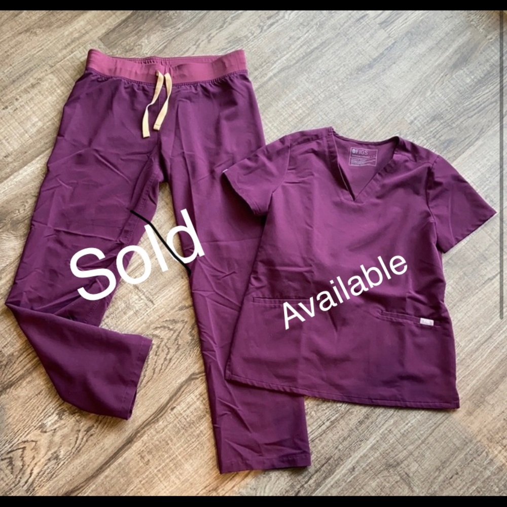 Casma top Deep purple FIGS SCRUBS LIMITED color. Small